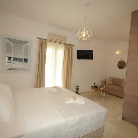 Flora's Mykonos *